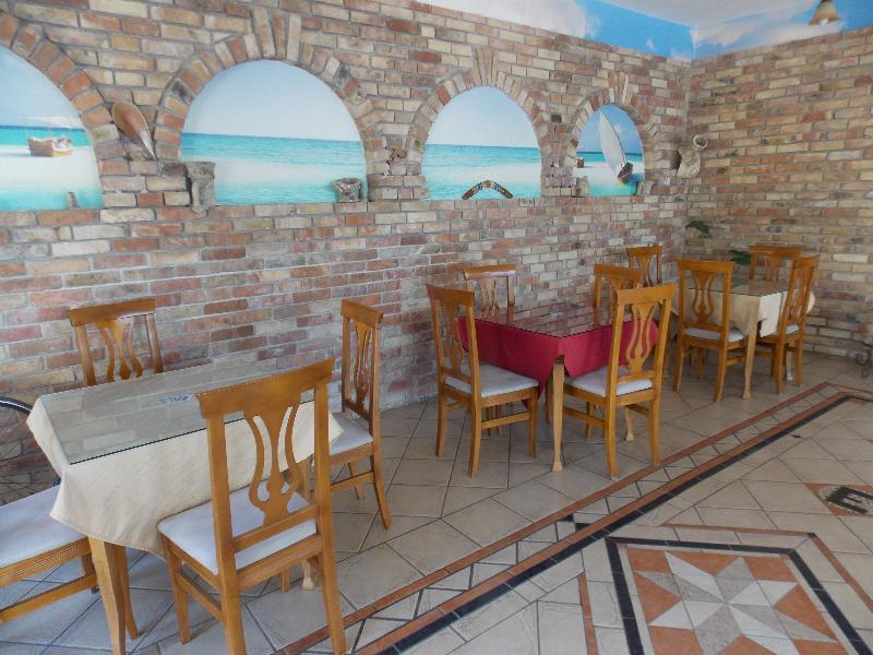 Hotel Real Sarande Exterior photo